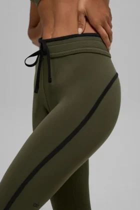 Spodnie capri High-Waist Airbrush Race Pace – zielono-oliwkowe/czarne
