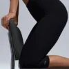 Spodnie capri High-Waist Alosoft w stylu kultowych lat 90. – czarne