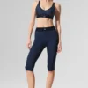 Spodnie capri z linii „High-Waist” marki Airlift – granatowe