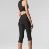 Spodnie capri z siateczki Airlift High-Waist – idealne dopasowanie – czarne
