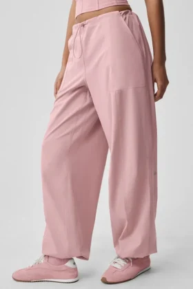 Spodnie cargo Megastar z niskim stanem – kolor Vintage Pink