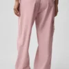 Spodnie cargo Megastar z niskim stanem – kolor Vintage Pink