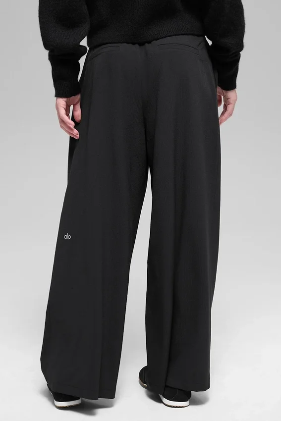 Spodnie „Dreamscape” High-Waist (Szorty) – czarne
