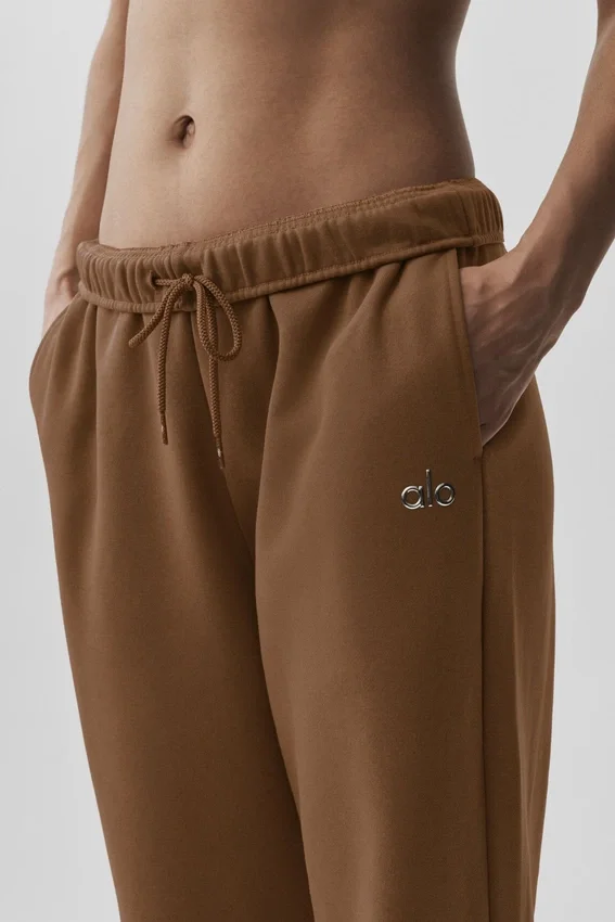 Spodnie dresowe Accolade z prostymi nogawkami – Sun Kissed Brown