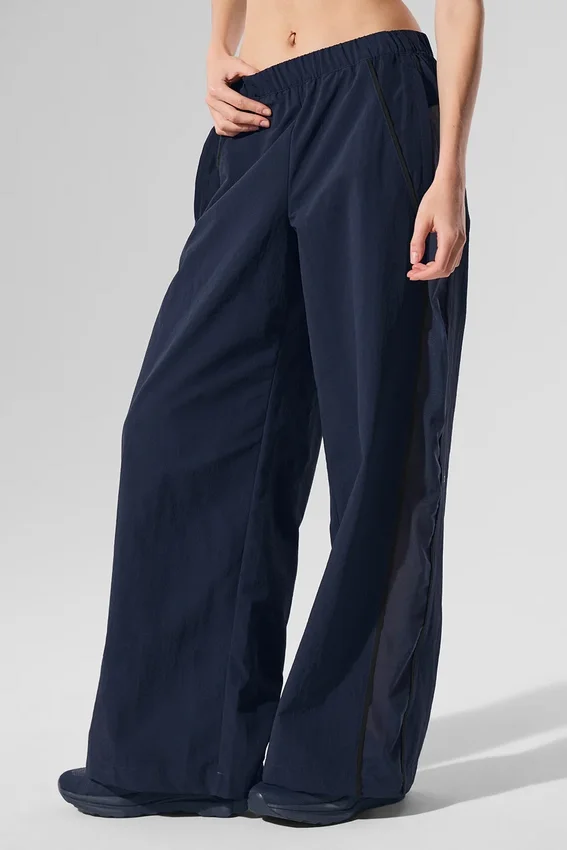 Spodnie dresowe High-Waist z szerokimi nogawkami – granatowo-czarne