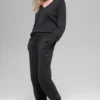 Spodnie dresowe New Class z wełny i kaszmiru z High-Waist – czarne