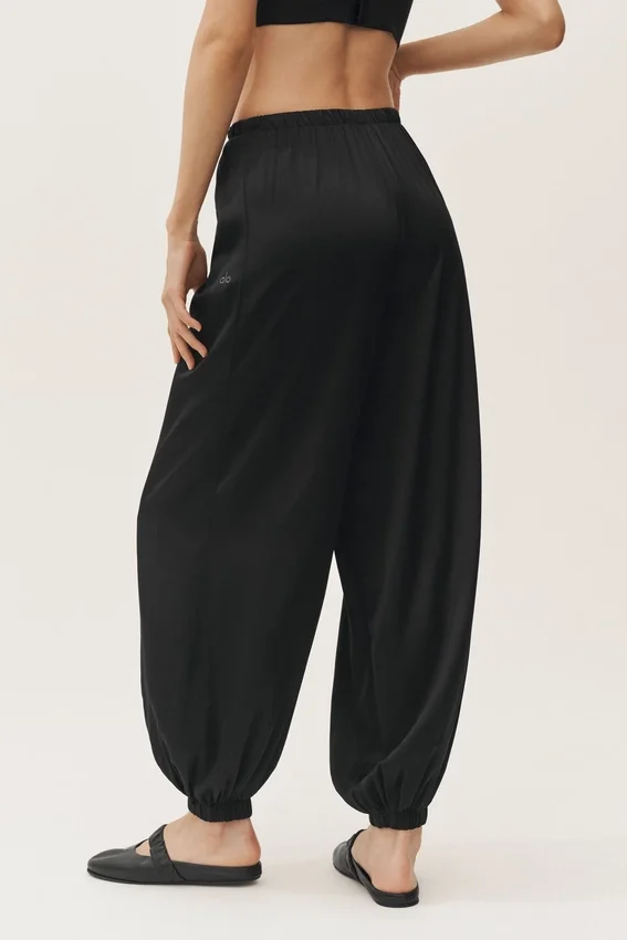 Spodnie High-Waist „Radiance” z mieszanki jedwabiu – czarne