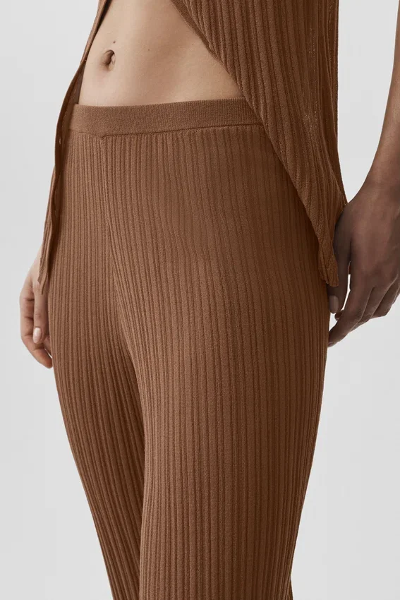 Spodnie High-Waist z prostymi nogawkami „Sunlit” – kolor „Sun Kissed Brown”