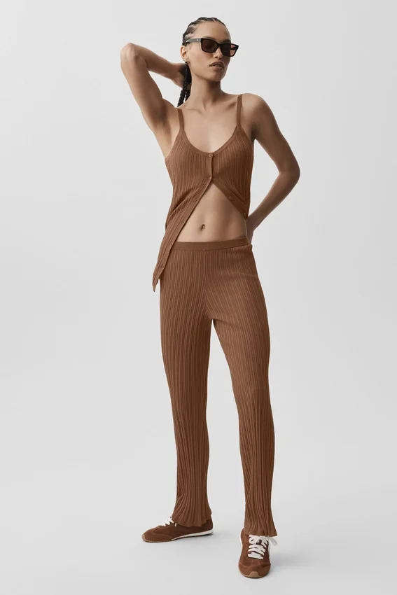 Spodnie High-Waist z prostymi nogawkami „Sunlit” – kolor „Sun Kissed Brown”