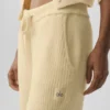 Spodnie High-Waist z szerokimi nogawkami „Snuggle up Sweater” – kolor Candlelight Yellow