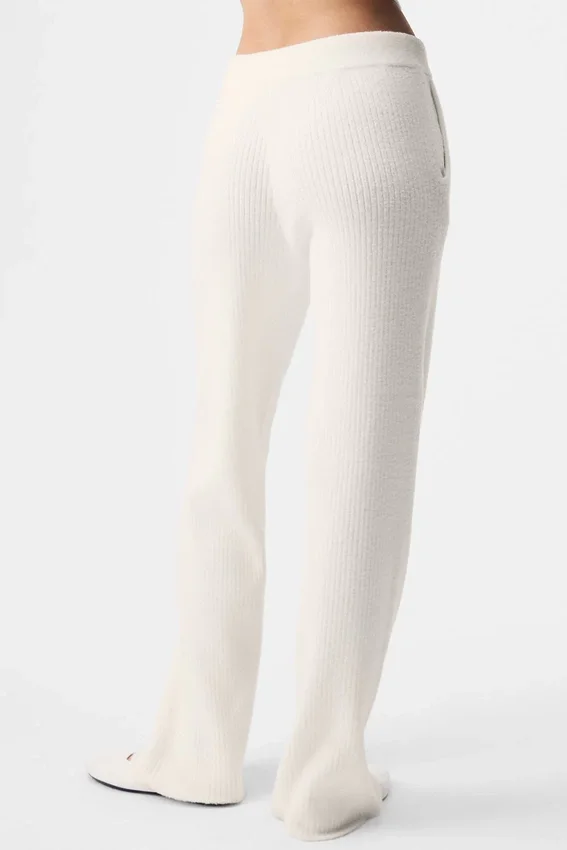 Spodnie High-Waist z szerokimi nogawkami „Snuggle up Sweater” – kolor kości słoniowej