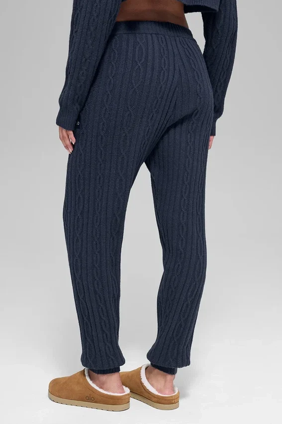 Spodnie Winter Bliss z dzianiny typu cable knit – granatowe