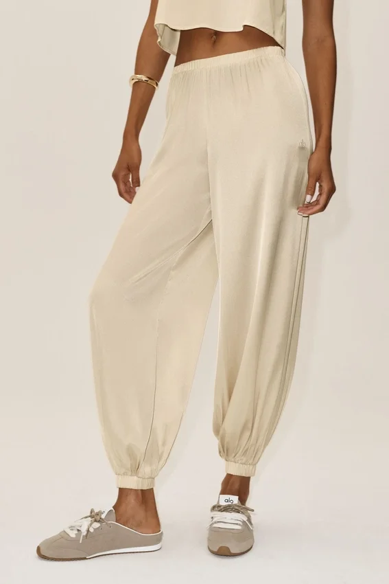 Spodnie z mieszanki jedwabiu z High-Waist – Sandy Beige