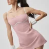 Sukienka Airbrush o opływowym kroju – różowy w stylu vintage/biała