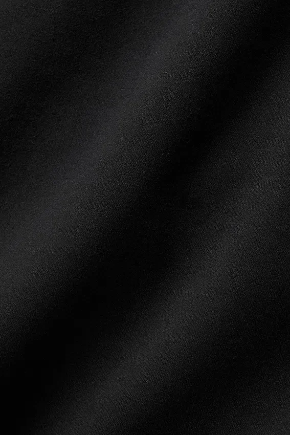 Sukienka tenisowa Alo Softsculpt z wiązaniem na szyi – czarna/biała