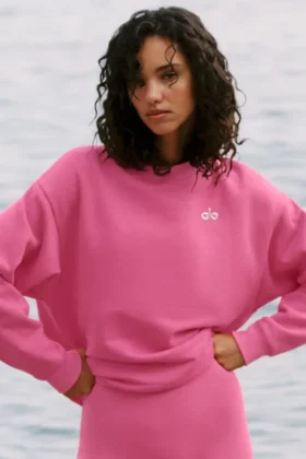 Swetr Accolade z okrągłym dekoltem – kolor „Paradise Pink”