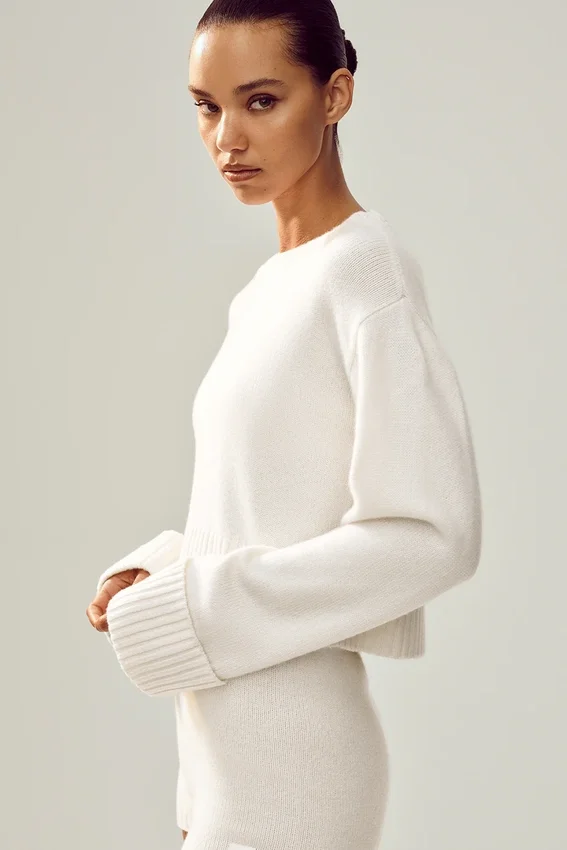 Swetr Cashmere Embrace – kolor kości słoniowej