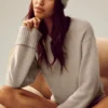 Swetr Cashmere Embrace – kolor owsowy melanżowy