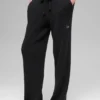 Swetr „Snuggle Up” i High-Waist spodnie z szerokimi nogawkami – Czarne