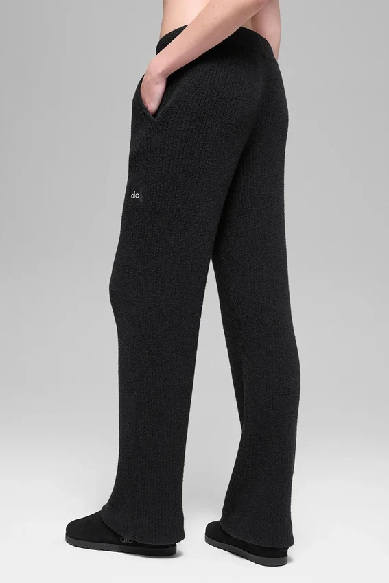 Swetr „Snuggle Up” i High-Waist spodnie z szerokimi nogawkami – Czarne