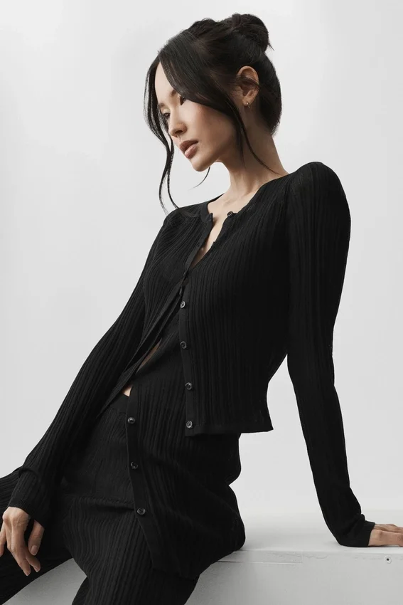 Swetr „Sunlit Cardigan” – czarny