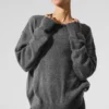 Swetr unisex z wełny i kaszmiru z serii New Class z okrągłym dekoltem – platynowy szary