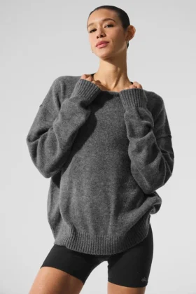 Swetr unisex z wełny i kaszmiru z serii New Class z okrągłym dekoltem – platynowy szary