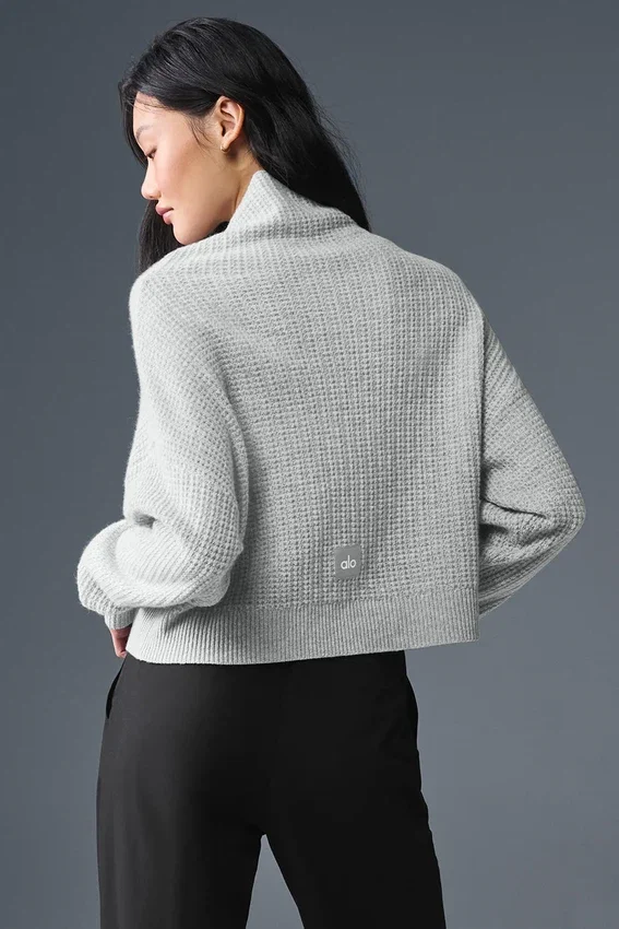 Swetr z golfem z miękkiego kaszmiru o splocie waflowym – kolor Athletic Heather Grey