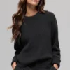 Swetr z prążkowanym dekoltem typu crew neck z wełny i kaszmiru – czarny