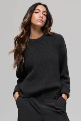 Swetr z prążkowanym dekoltem typu crew neck z wełny i kaszmiru – czarny