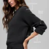 Swetr z prążkowanym dekoltem typu crew neck z wełny i kaszmiru – czarny