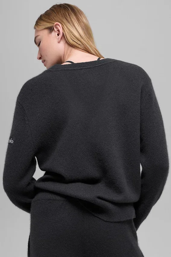 Swetr z wełny i kaszmiru z serii New Class z dekoltem w serek w stylu oversize – czarny