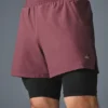 Szorty 5" Revival 2 w 1 – Burgundowo-truflowy/czarne