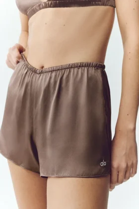 Szorty Silk Luminous – Alpine Cocoa