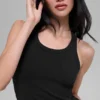 Top na ramiączkach „Goddess Ribbed Go-To” – czarna
