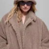 Trencz oversize z polaru Sherpa – Chai Latte