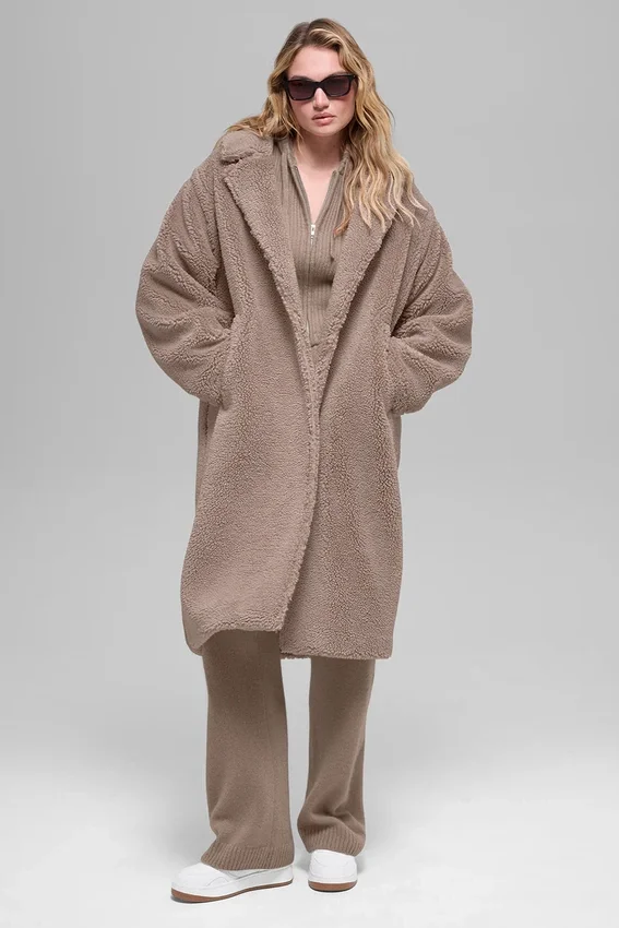 Trencz oversize z polaru Sherpa – Chai Latte