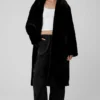 Trencz oversize z sztucznego futra – czarny